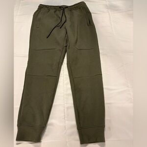American Eagle Outfitters Men's Olive Joggers